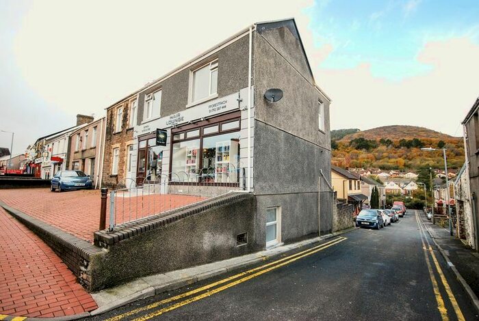 2 Bedroom Flat To Rent In 72B New Road, Skewen, Neath SA10