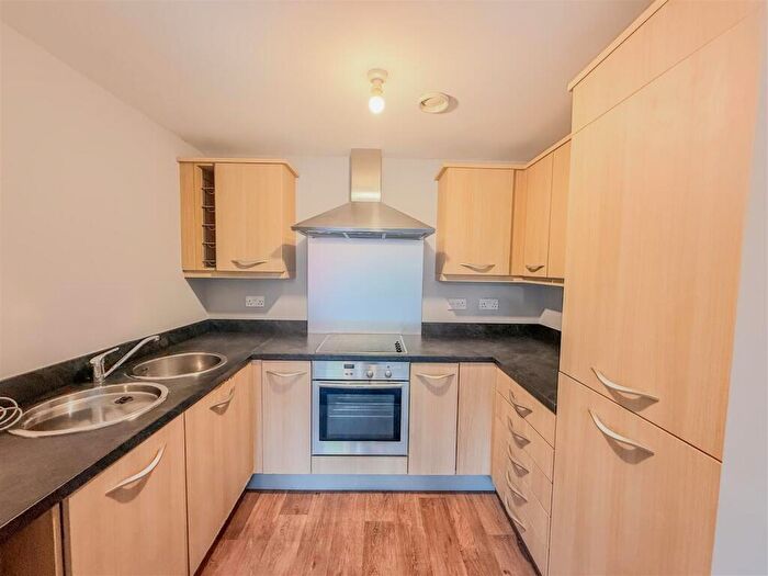 1 Bedroom Flat To Rent In Worsdell Drive, Gateshead, NE8