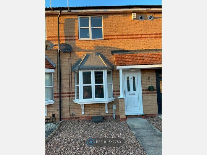2 Bedroom Terraced House To Rent In Newby Close, Hull, HU7