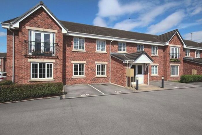 2 Bedroom Flat To Rent In Moat Way, Brayton, Selby YO8