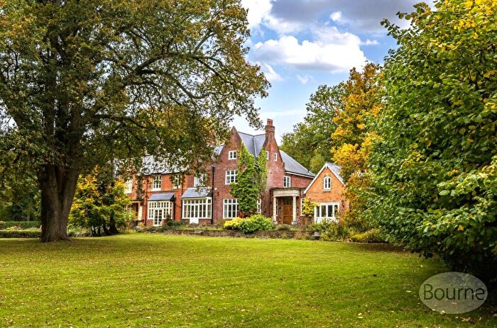 6 Bedroom House For Sale In Pirbright Road, Normandy, Guildford, Surrey, GU3