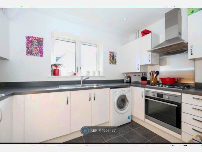 2 Bedroom Terraced House To Rent In Cygnet Close, Orpington, BR5