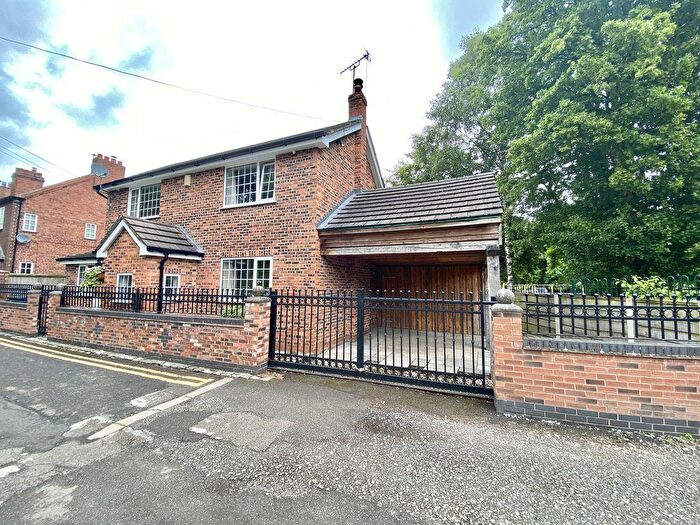 4 Bedroom Character Property For Sale In Whalley Road, Northwich, CW9