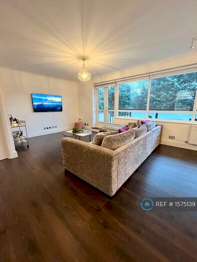 2 Bedroom Flat To Rent In Ashmead, London, N14