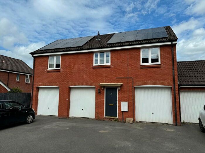 2 Bedroom Coach House To Rent In Redwing Road, Melksham, Wiltshire, SN12