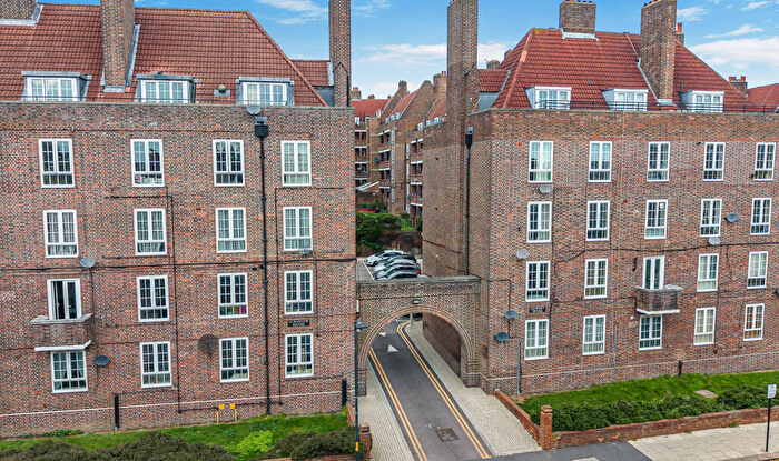 1 Bedroom Apartment For Sale In East Dulwich Estate, London, ., SE22