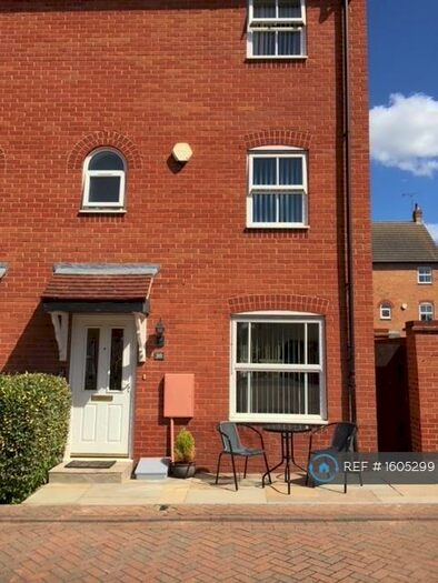3 Bedroom Semi-Detached House To Rent In Shrub Road, Hampton Vale, Peterborough, PE7