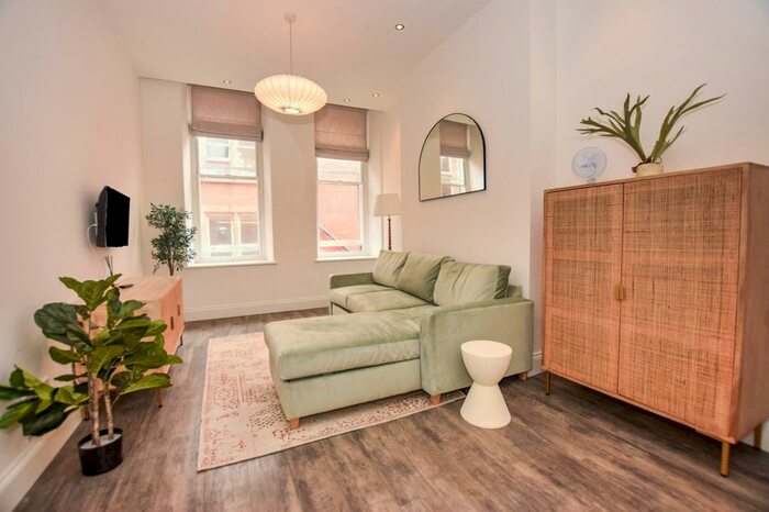 1 Bedroom Flat To Rent In King Street, City Centre, Manchester, M2
