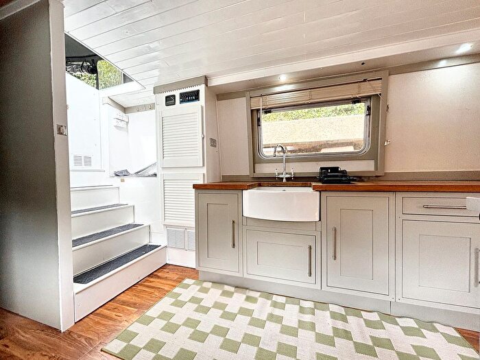 Houseboat For Sale In Ark @ Eee, Bath Marina Amp; Caravan Park, Brassmill Lane, Bath, Somerset, Jt, Gb, BA1