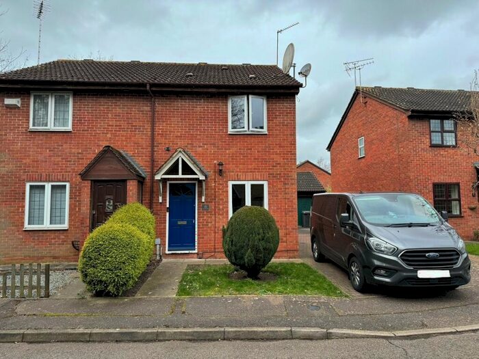 2 Bedroom Semi-Detached House To Rent In Cutmore Place, Chelmsford, CM2