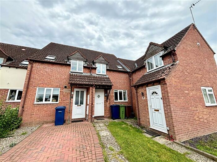 2 Bedroom House To Rent In Hawthorn Way, GL20