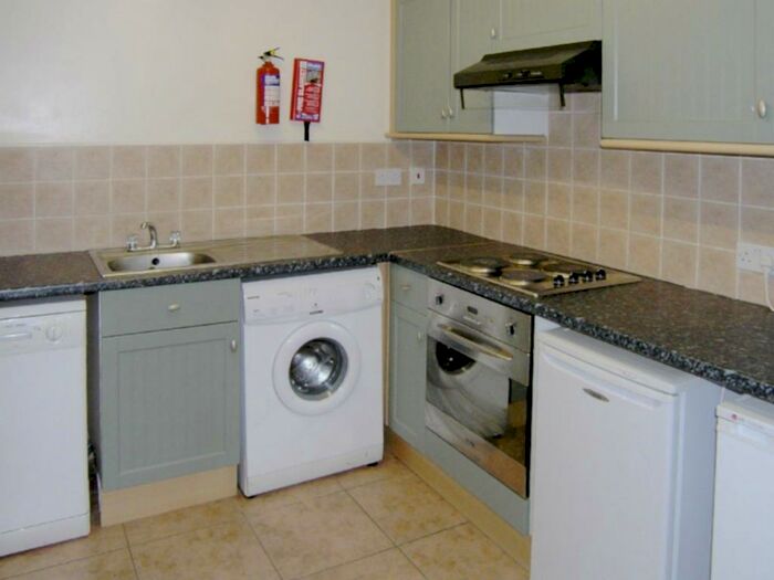 4 Bedroom House To Rent In Adel Wood Grove, Adel, LS16