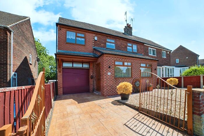 5 Bedroom Semi-Detached House For Sale In Rodgers Lane, Alfreton, Derbyshire, DE55
