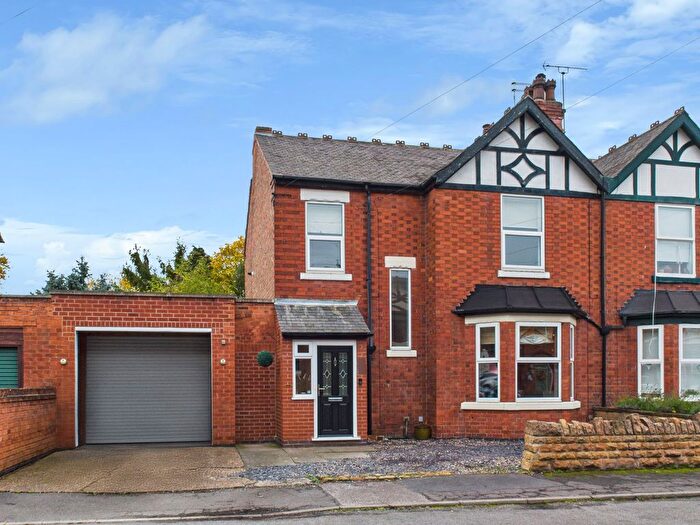 3 Bedroom Semi Detached House For Sale In Conway Avenue, Carlton, Nottingham, NG4