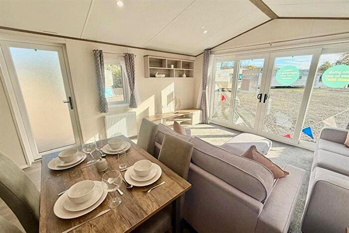 2 Bedroom Lodge For Sale In Willerby Malton Elite, Moffat Manor, Beattock, Moffat, Dumfries And Galloway, DG10 - Photo 6