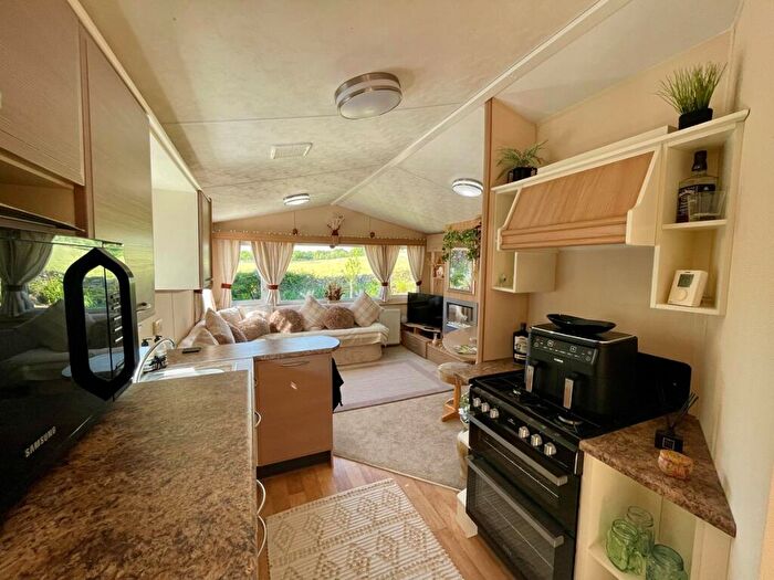 2 Bedroom Caravan For Sale In Two Bed Willerby Rio Gold (), Woodclose Park, Kirkby Lonsdale, Cumbria, LA6