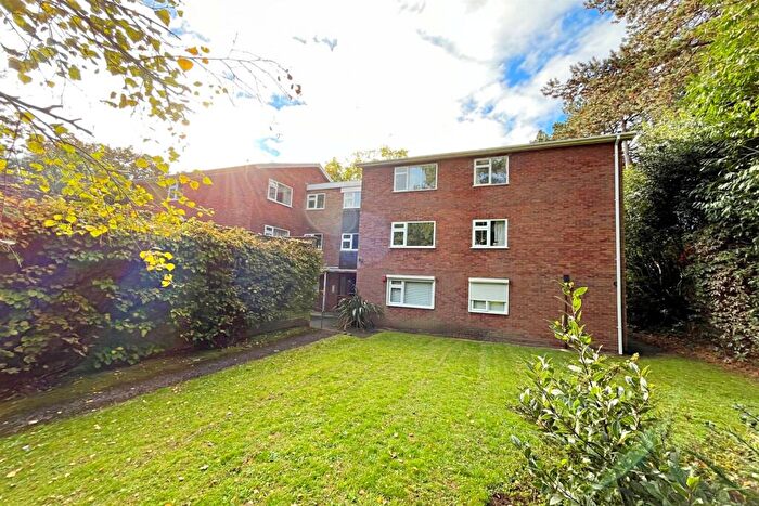 2 Bedroom Flat To Rent In Bournemouth, BH1