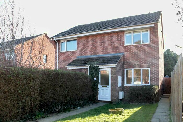 2 Bedroom Semi-Detached House To Rent In Grays Close, Chalgrove, OX44