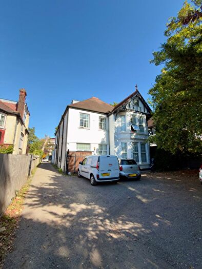 Studio To Rent In Brondesbury Park, NW6