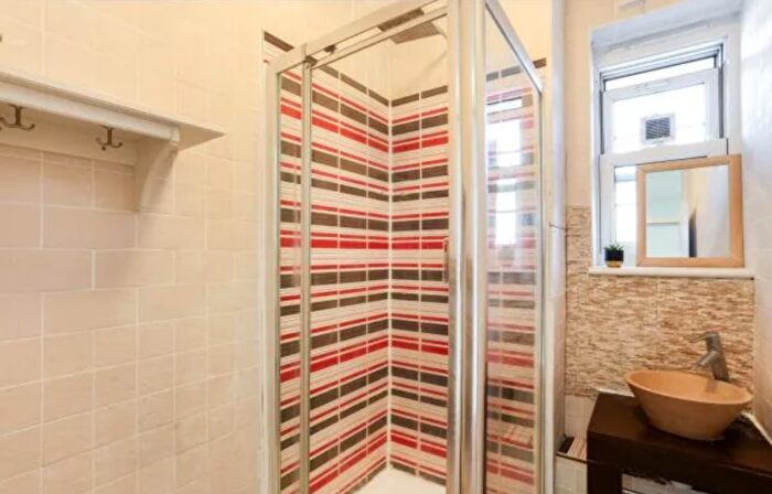 3 Bedroom Flat For Sale In Filey House, Usk Road, London, SW11