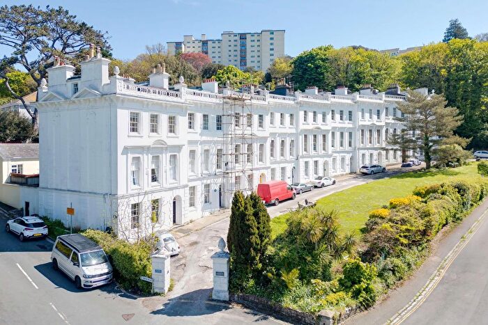 2 Bedroom Flat For Sale In Lisburne Crescent, Higher Woodfield Road, Torquay, TQ1