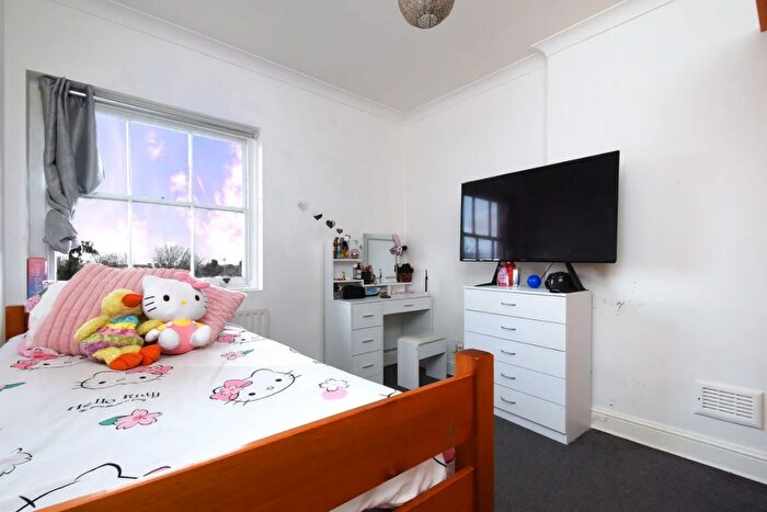 1 Bedroom Apartment For Sale In Shooters Hill Road, London, SE3