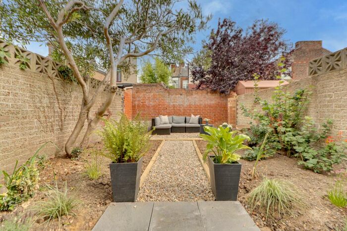 3 Bedroom Terraced House For Sale In Darlington Road, Southsea, PO4