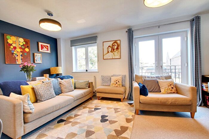 4 Bedroom Terraced House To Rent In Scholars Walk, Leicester, LE2