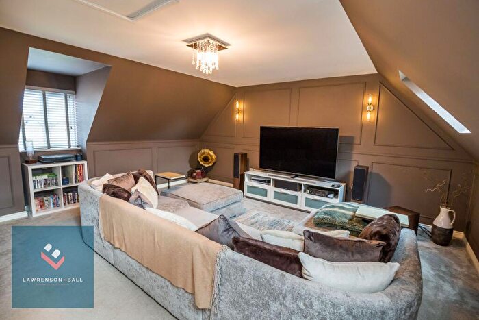 5 Bedroom Detached House For Sale In Balmoral Close, Cuddington, CW8