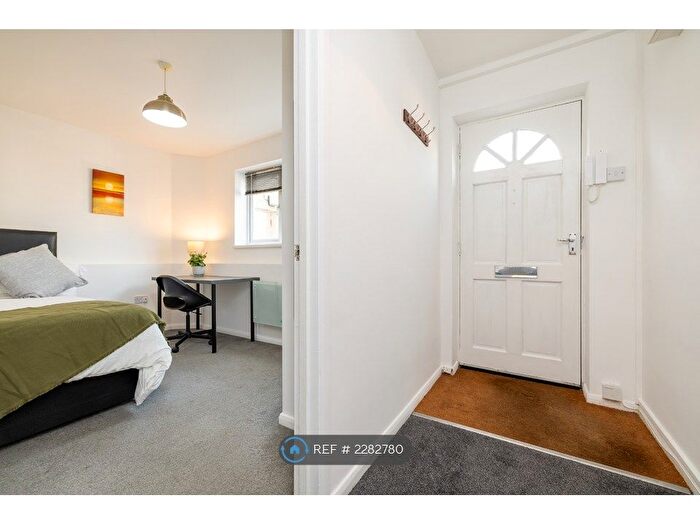 2 Bedroom Flat To Rent In Brunswick Street, Leamington Spa, CV31