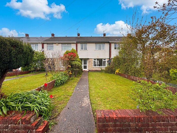 3 Bedroom Terraced House For Sale In Port Road West, Barry, CF62