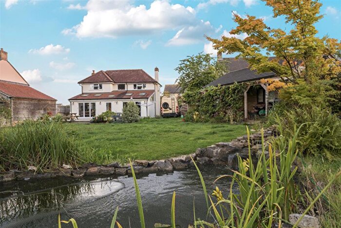 3 Bedroom Property For Sale In Smallridge, Axminster, EX13