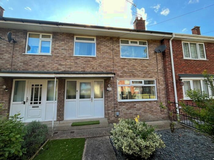 3 Bedroom Terraced House To Rent In Winteringham Walk, Cottingham, East Riding Of Yorkshi, HU16