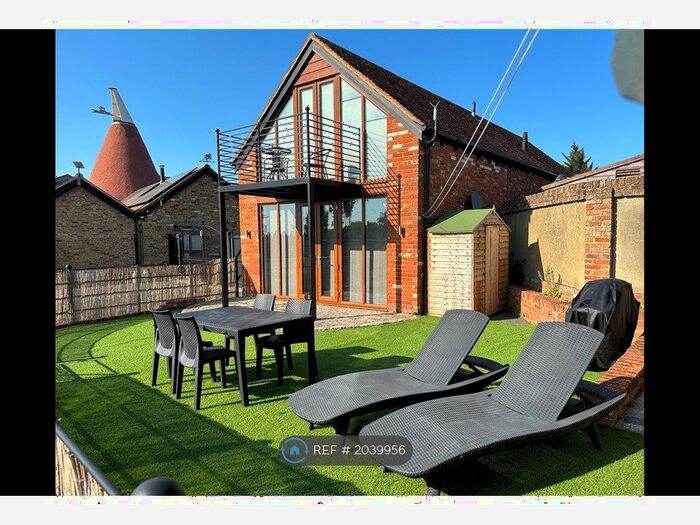 2 Bedroom Semi-Detached House To Rent In Longfield Road, Meopham, DA13