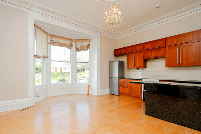 2 Bedroom Flat For Sale In Cotham Brow, Cotham, Bristol, BS6
