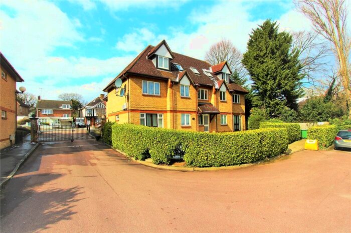 1 Bedroom Flat To Rent In The Gables, Manor Drive, Wembley, HA9