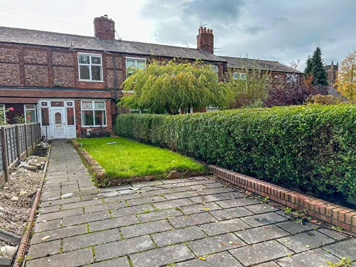 3 Bedroom Terraced House For Sale In New Beech Road, Heaton Mersey, Stockport, SK4