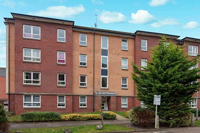2 Bedroom Flat For Sale In Springfield Gardens, Parkhead, G31