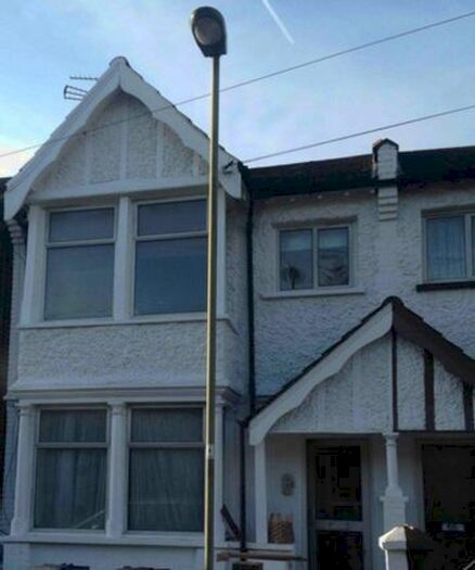 Studio To Rent In Wilberforce Road, London, NW9