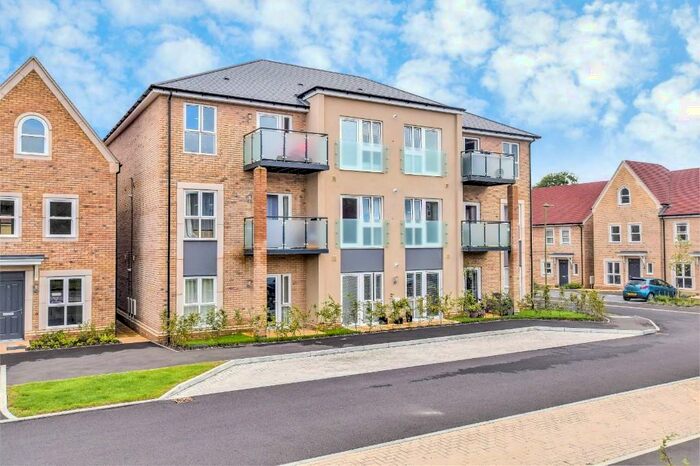 1 Bedroom Flat To Rent In Clifton Close, Bicester, Oxfordshire, OX26