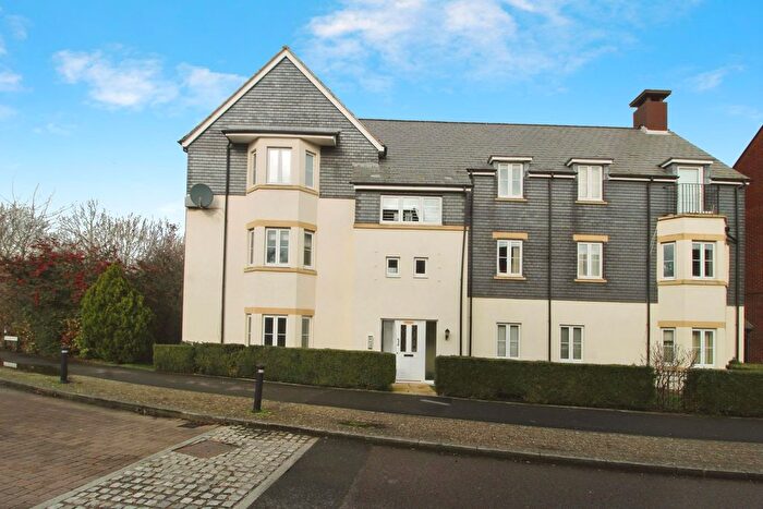 2 Bedroom Flat For Sale In Granica Close, Swindon, SN25