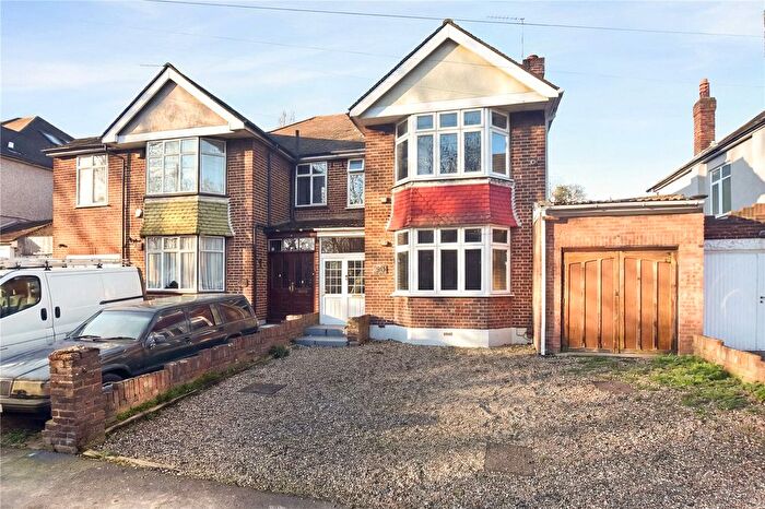 3 Bedroom Semi Detached House For Sale In Rochester Drive, Bexley, Kent, DA5