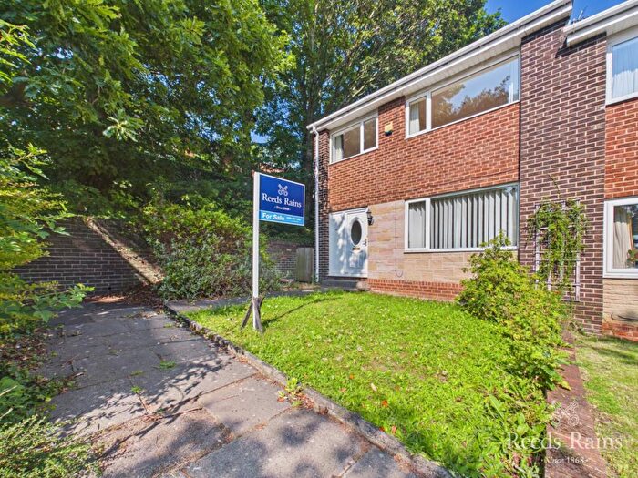 3 Bedroom Semi-Detached House For Sale In Staindrop Road, Newton Hall, Durham, DH1