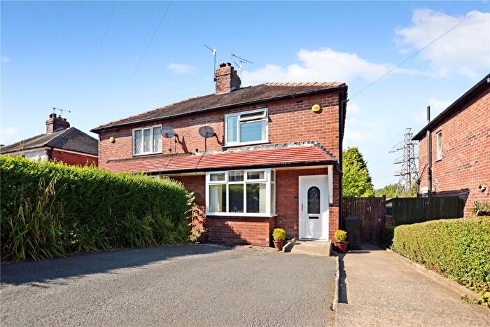 2 Bedroom Semi-Detached House To Rent In Valley Rise, Leeds, West Yorkshire, LS13