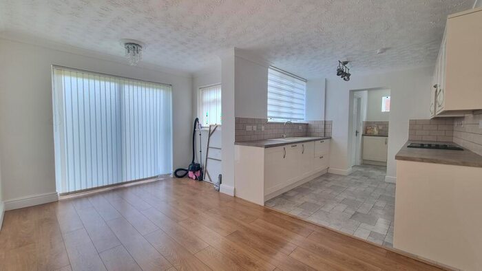 4 Bedroom House To Rent In Gatwick Road, Castle Vale, B35