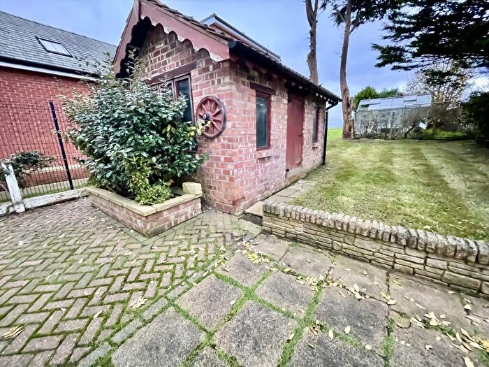 3 Bedroom House To Rent In Chain Lane, Staining, Blackpool, FY3