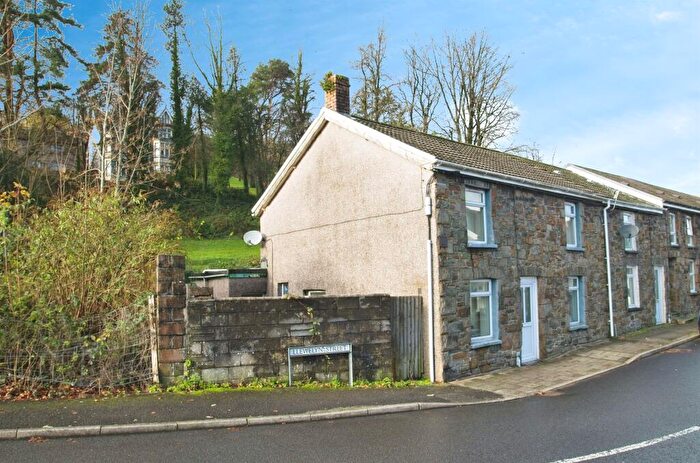 3 Bedroom End Of Terrace House For Sale In Llywelyn Street, Ogmore Vale, Bridgend, CF32