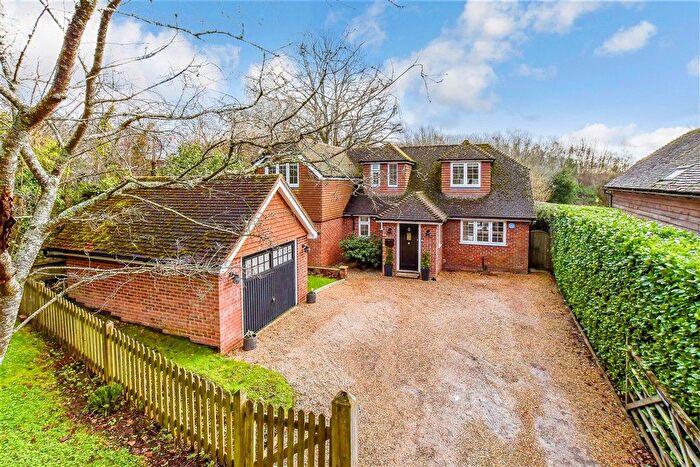 4 Bedroom Detached House For Sale In Lamberhurst Down, Lamberhurst, Tunbridge Wells, Kent, TN3