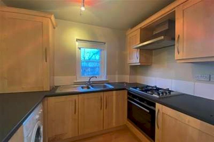 2 Bedroom Flat To Rent In Brampton Court, Brampton, Chesterfield, S40