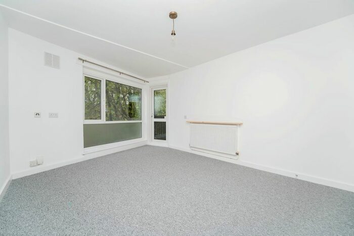 1 Bedroom Flat To Rent In Garrick Close, London, W5